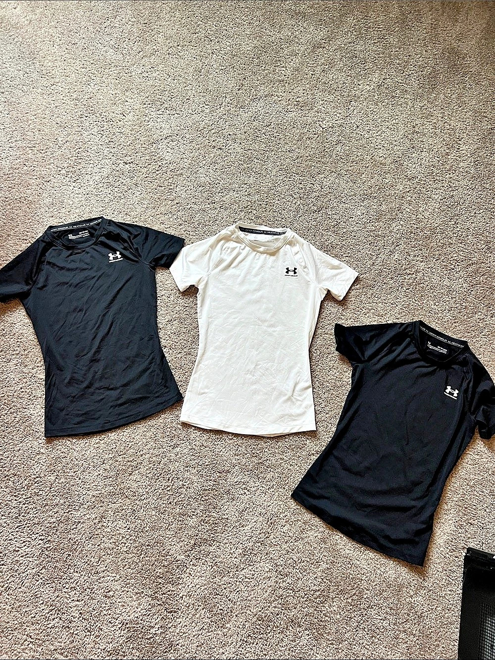 Under Armour HeatGear Compression Short-Sleeve Tees 3-Pack Black &white size xs